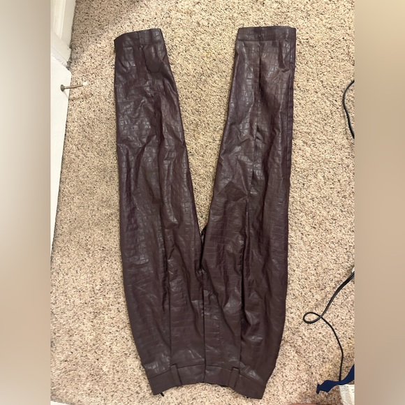 Vegan burgundy croc-leather pants from Beaufille size 0 in pristine condition - Picture 4 of 5
